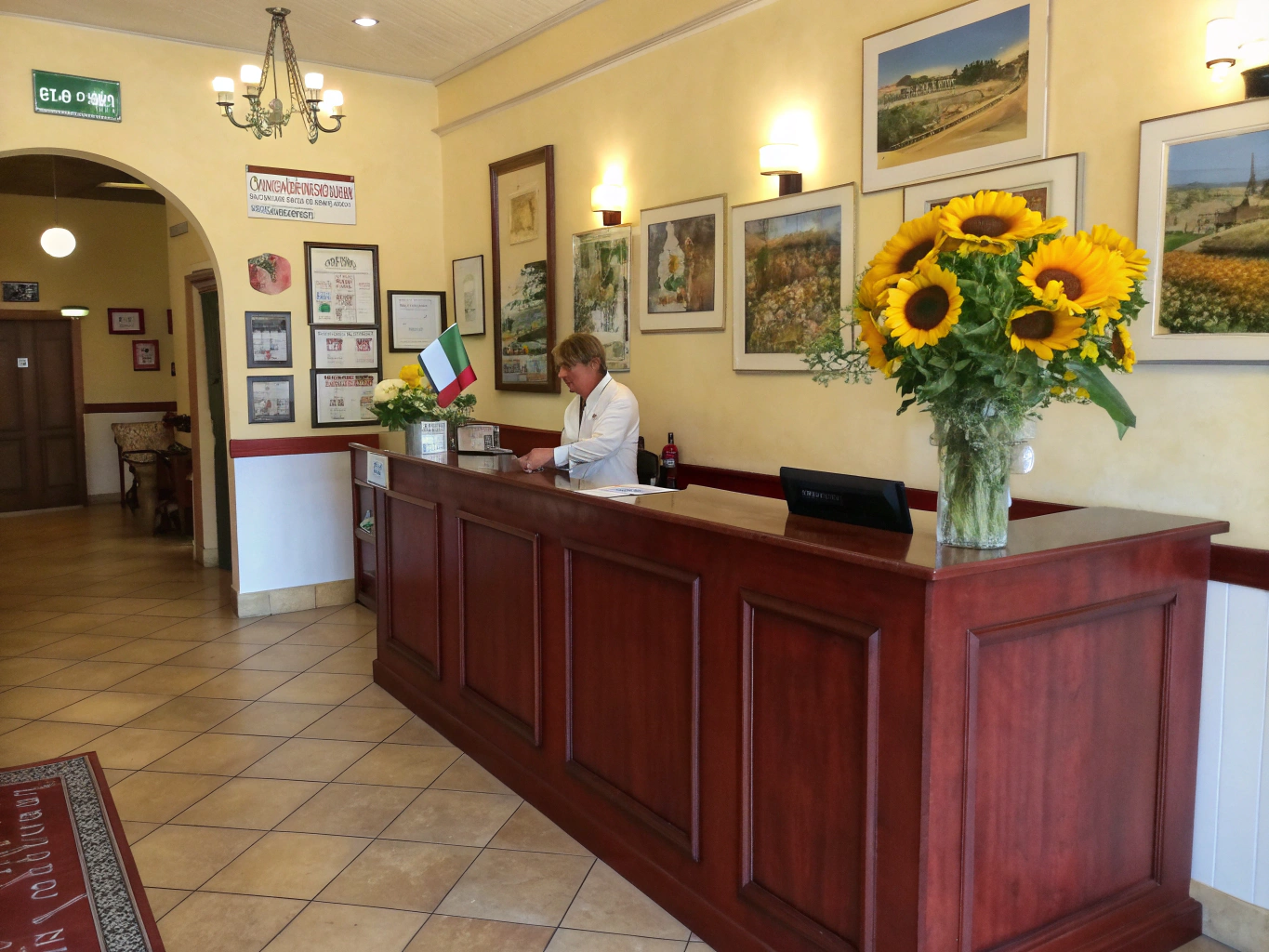 General Manager Alessandro Neri greeting guests in the dining room
